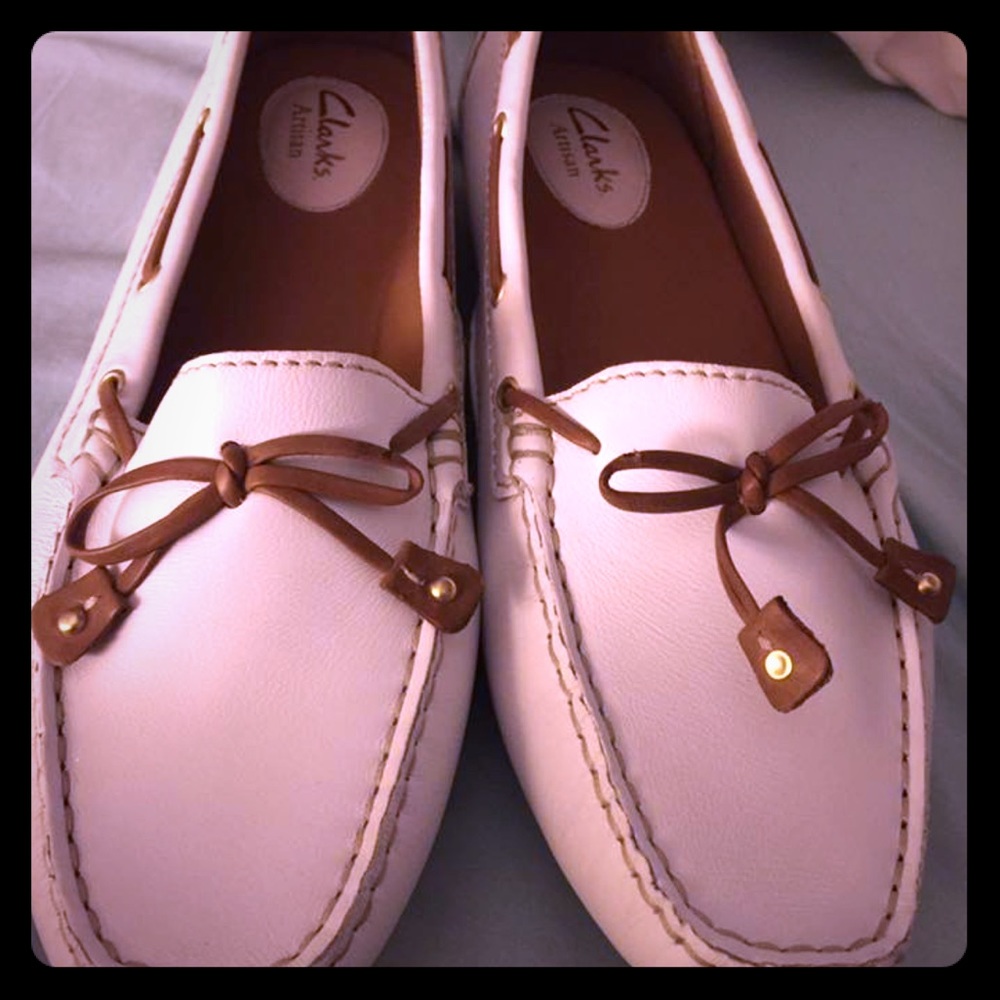 Clark’s leather loafers sz10